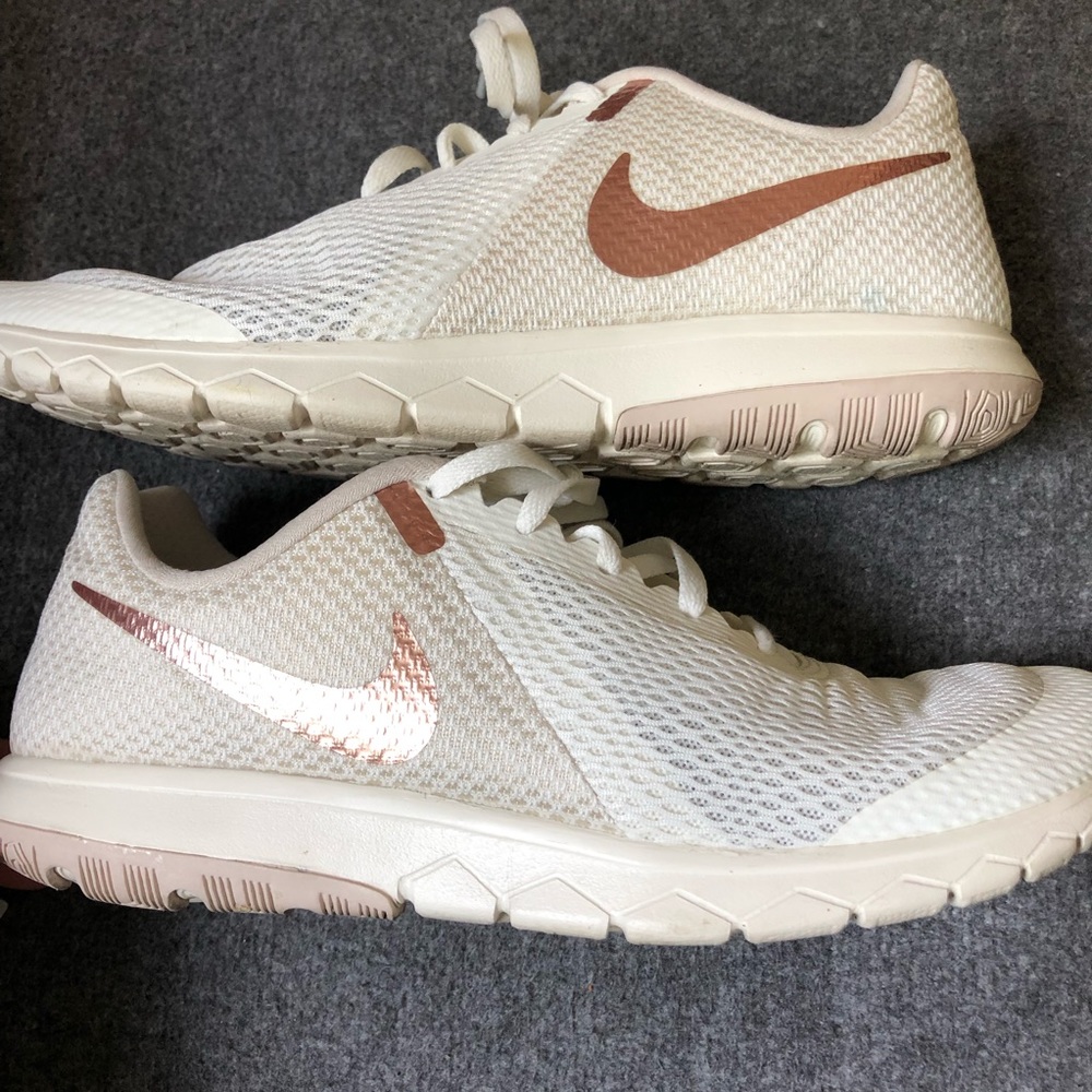 Nike Flex Experience Ivory Rose Gold Sneakers 9.5
